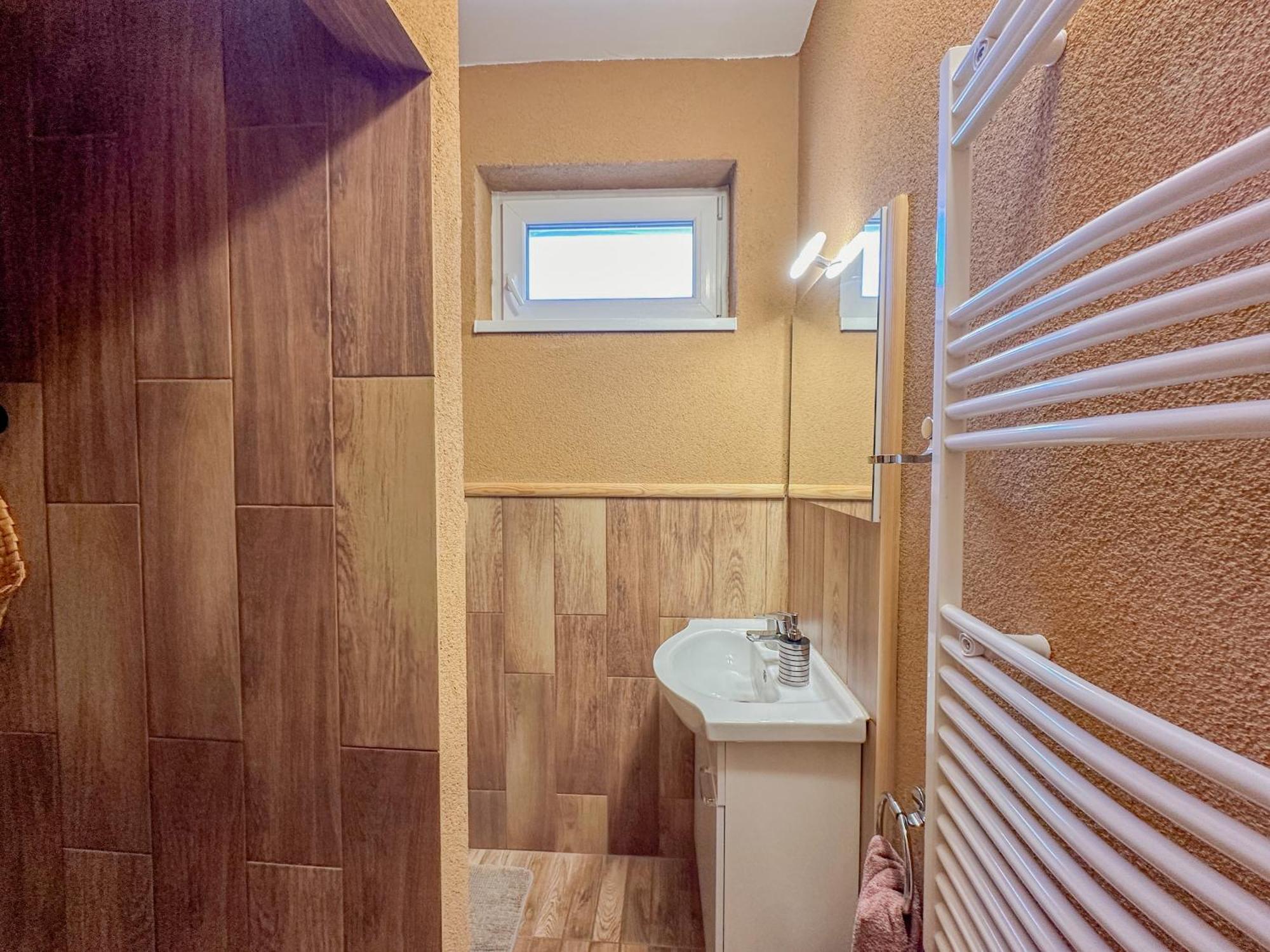 Aranyeso Apartmanhazak No.1 Balatonalmádi Exteriör bild